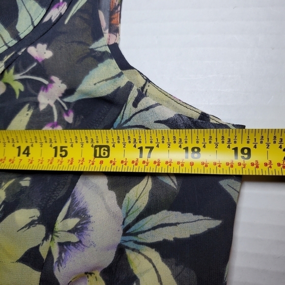 Cabi #3265 Osaka Nights Floral V-neck ruffle sleeveless sheer blouse S - Picture 7 of 10